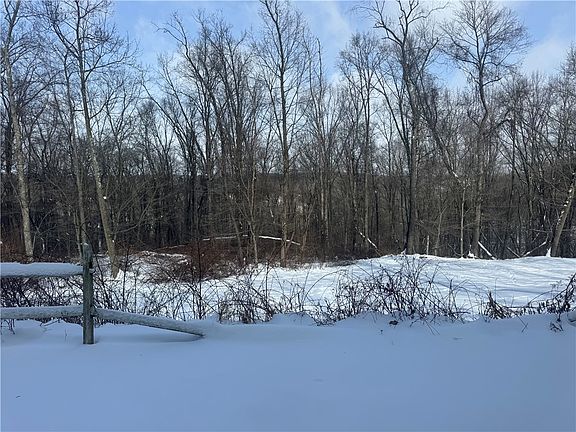 3rd image of 189 Hicks Rd