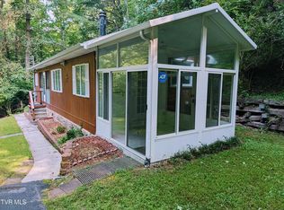 3223 Little Prater Rd, Grundy, VA 24614