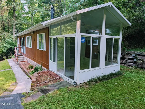 3223 Little Prater Rd, Grundy, VA 24614