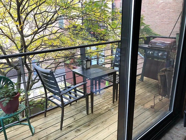1751 N Western Ave #202 — Photo 15
