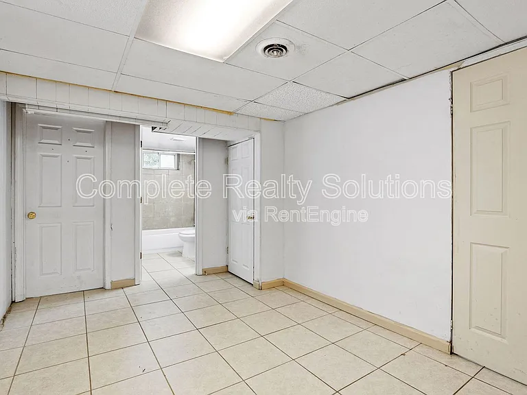 125 Perthshire Rd — Photo 15