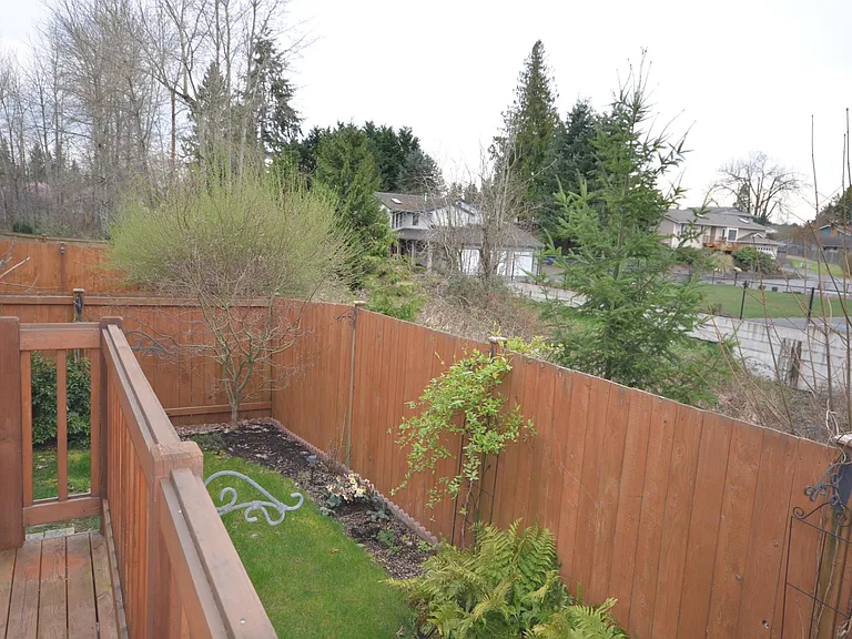 259 Whitman Pl NE — Photo 19
