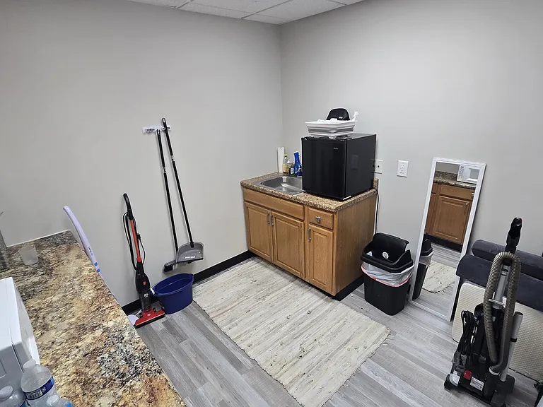 815 Office Park Rd #9 — Photo 3