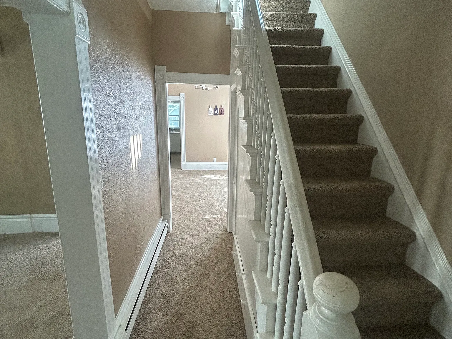 3 bed, 1168 sqft, $1,425 — Photo 3