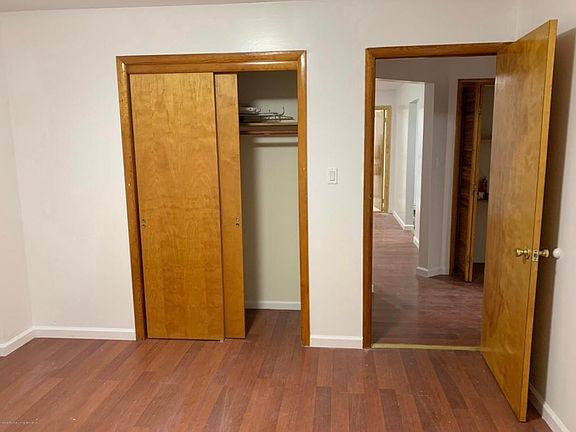 5th image of 307 Poultney St #1