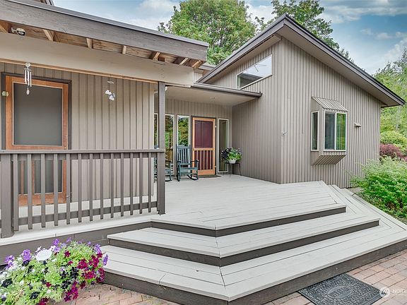 4th image of 14515 82nd Avenue E
