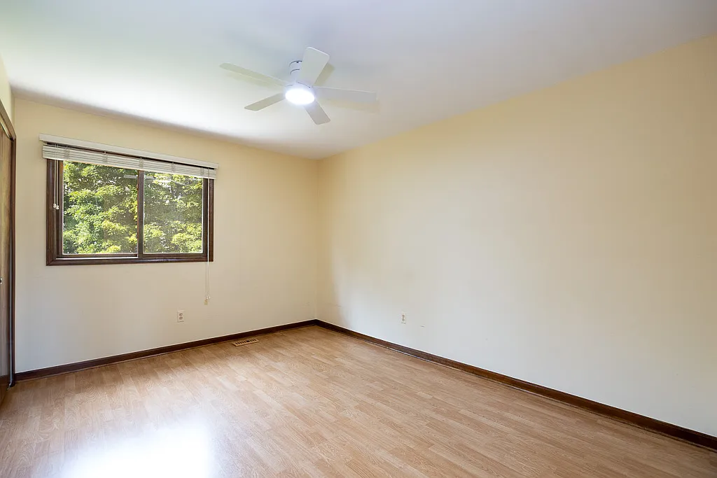 5 bed, 2804 sqft, $3,000 — Photo 3