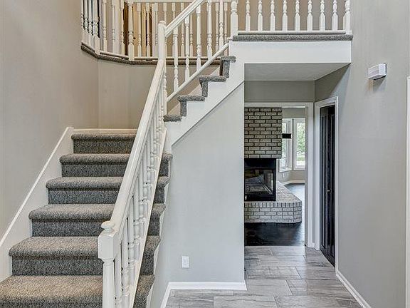 4th image of 4203 N 150th St