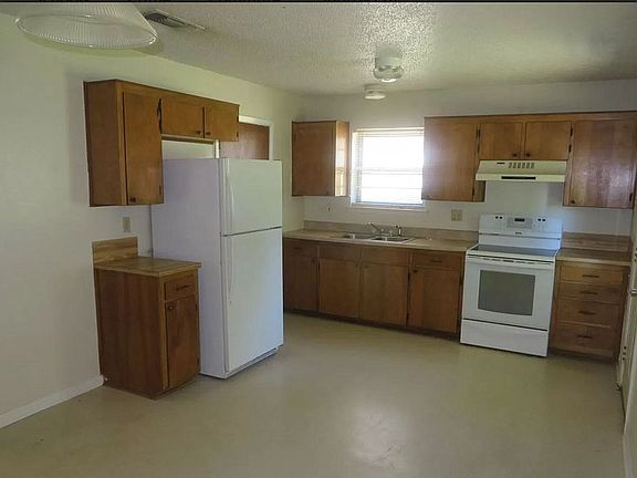 4th image of 2004 Jossie Cir
