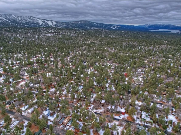 415 Vista Ave, Sugarloaf, CA 92386