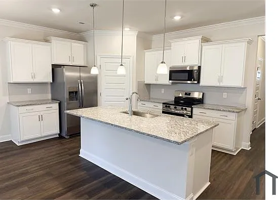 4 bed, 1841 sqft, $2,450 — Photo 3