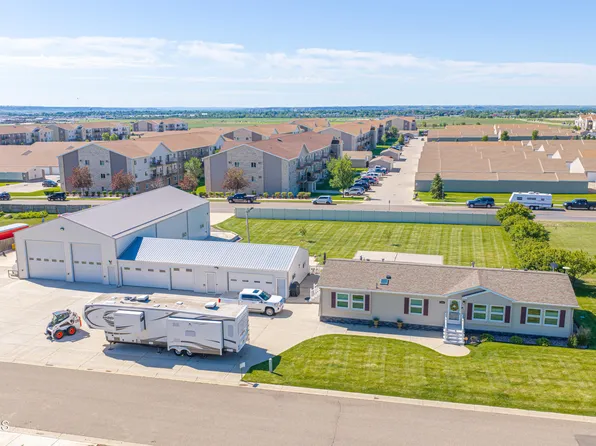 1509 46th St W, Williston, ND 58801