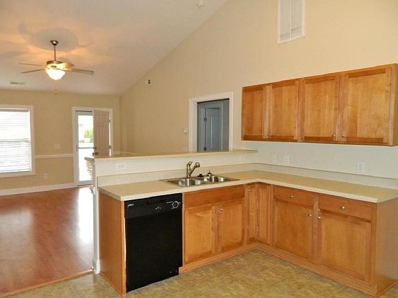 4th image of 2532 Saddleback Dr