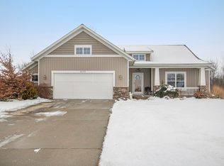6272 Sheldon Dr, Hudsonville, MI 49426