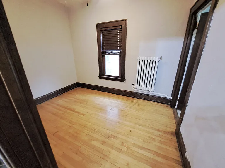 225 Place Apartments — Photo 72
