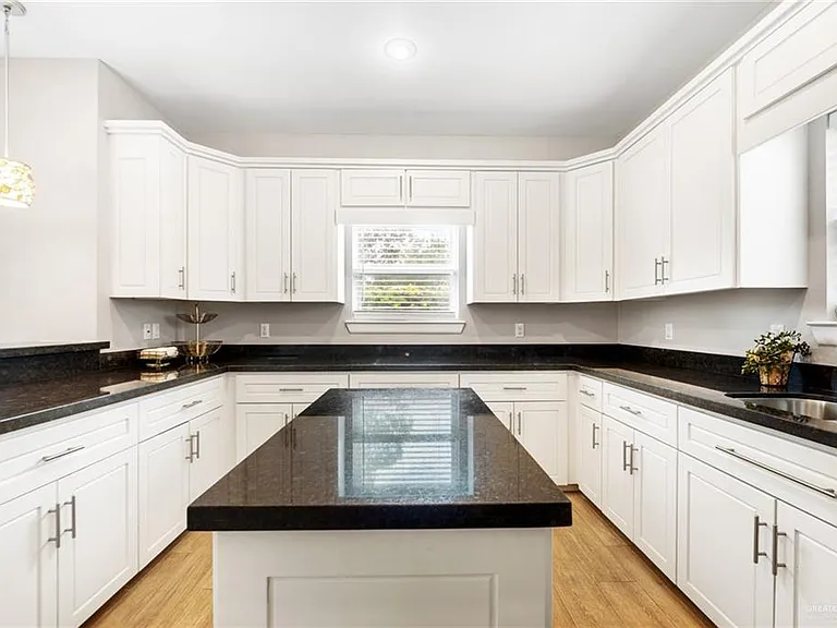 1304 Providence Ave — Photo 13