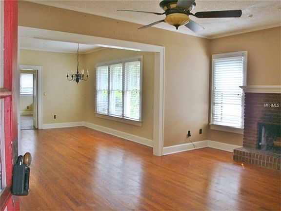 5th image of 1129 Marine St