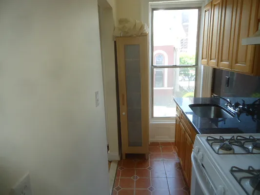 Rented by Hakeem Shahid, LREB | media 10