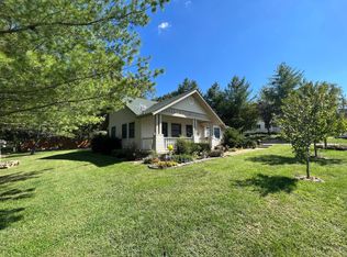 1008 Sassafras St, Willow Springs, MO 65793