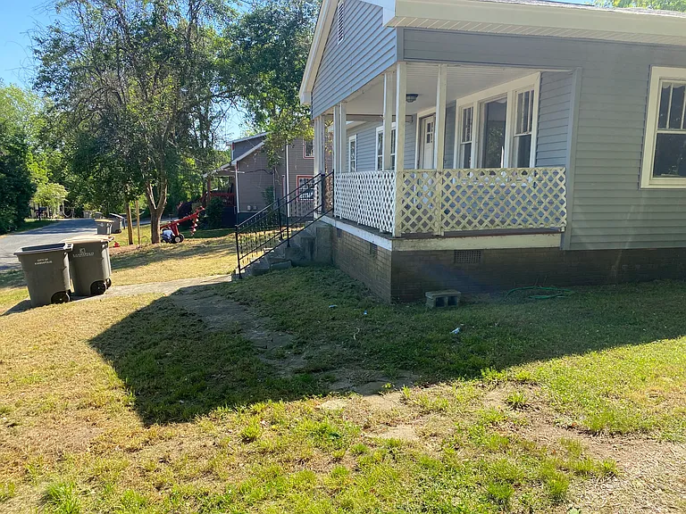 404 Goldston St — Photo 5