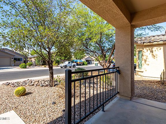 3rd image of 1337 E Linda Dr