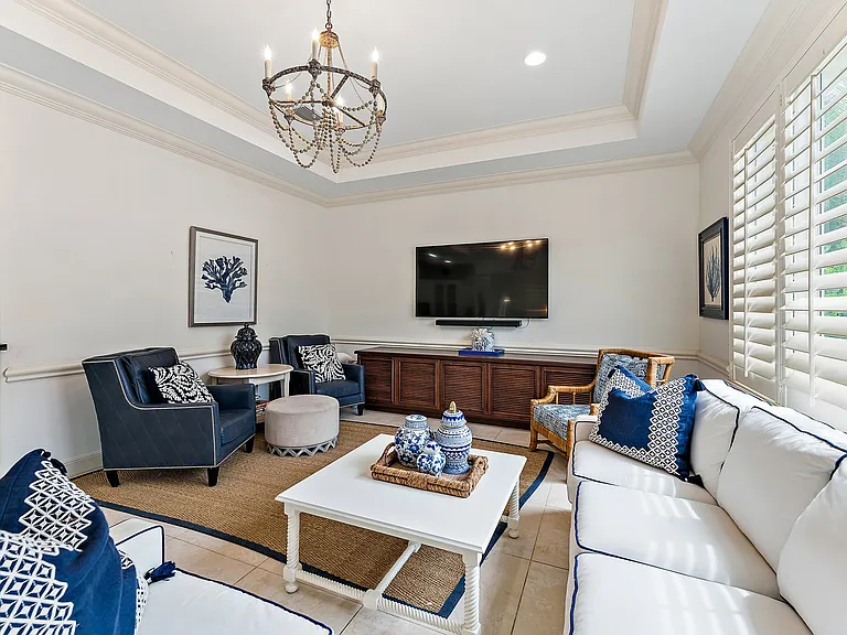 4 Tradewinds Cir — Photo 31