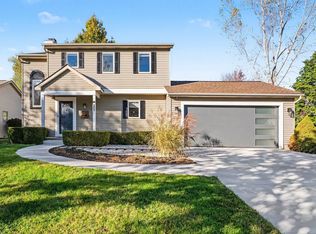 209 E Chapel Ln, Midland, MI 48642