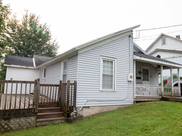 42 Hill St, Clyde, NY 14433