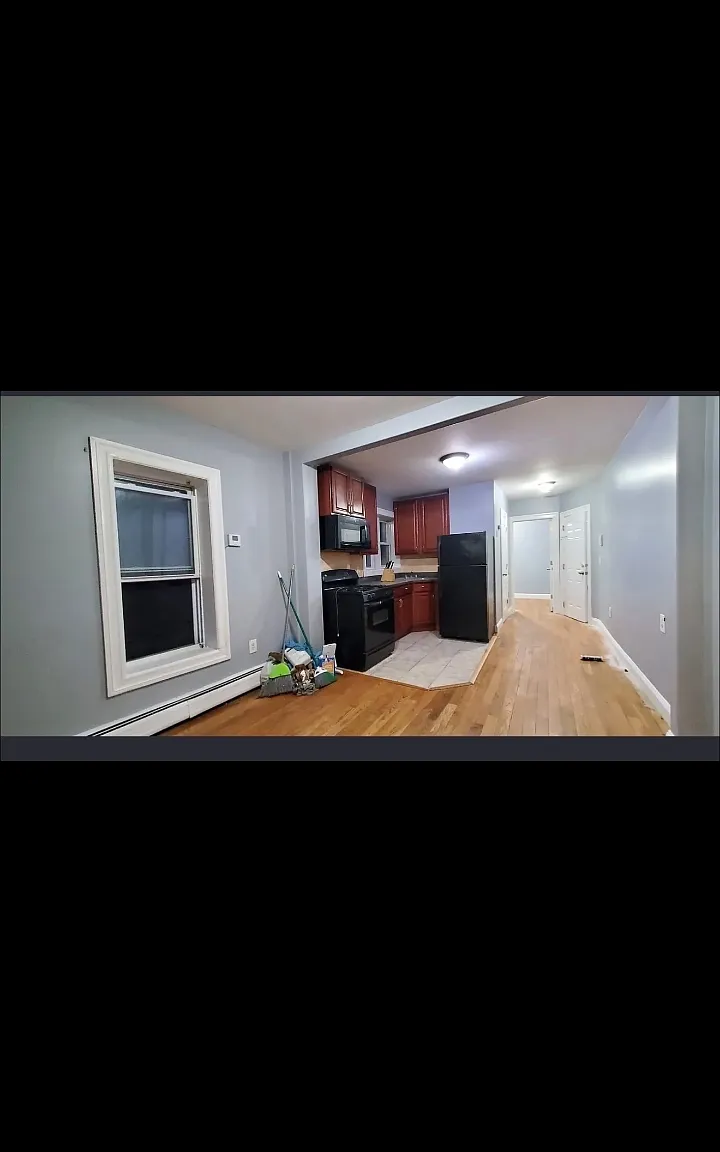 2 bed, $1,795 — Photo 3