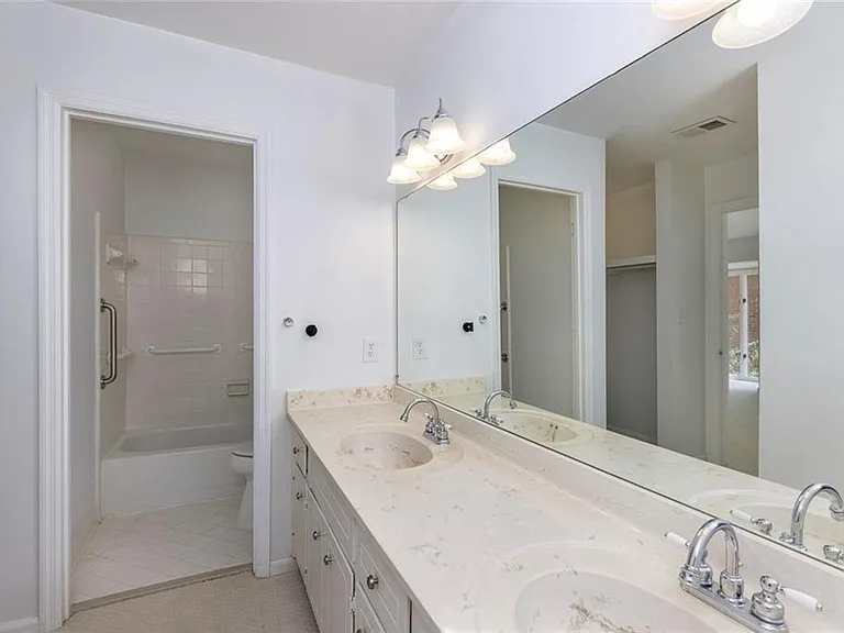 49 Willow Gln — Photo 22
