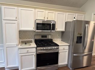 720 Trellis Pond Ct, Lawrenceville, GA 30043