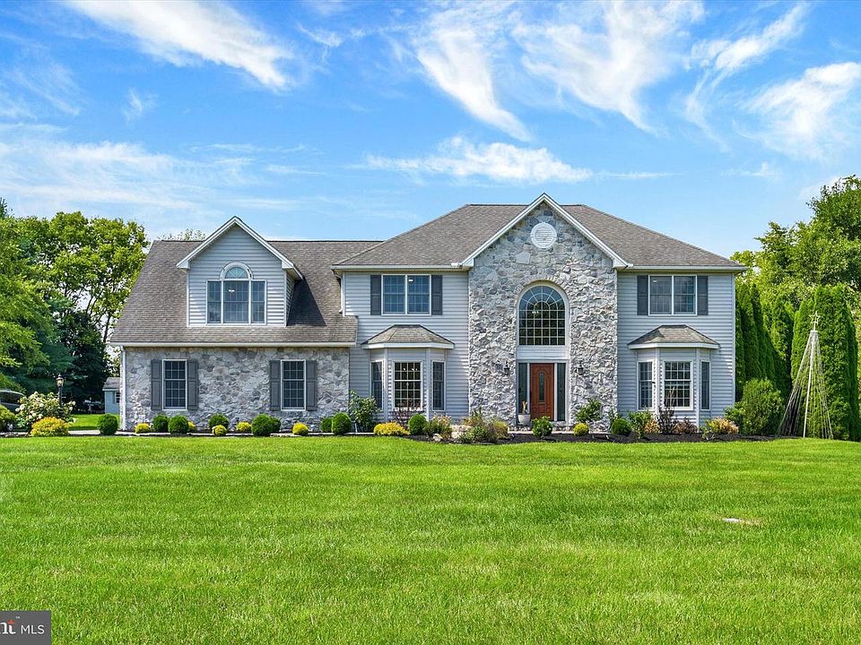 1st image of 180 Meadow Ln