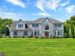 180 Meadow Ln, Mechanicsburg, PA 17055