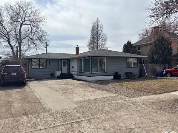 1414 2nd STREET, Estevan, SK S4A 0M6