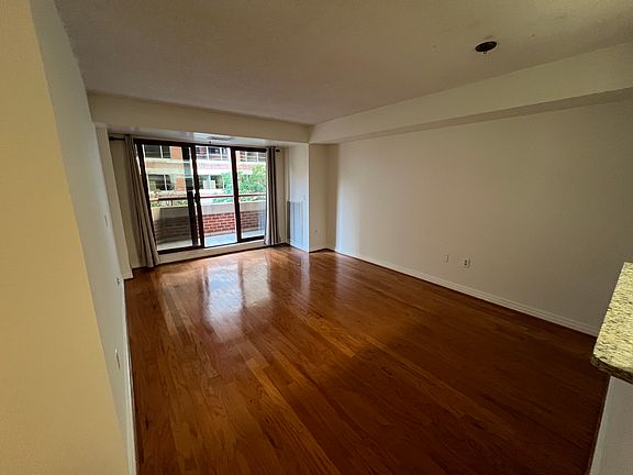 3rd image of 2301 N St NW #407