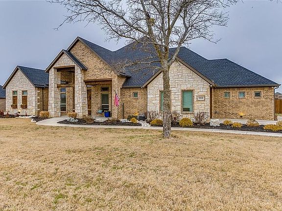 3rd image of 253 McKinley Cir