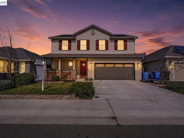 1589 Friendly St, Manteca, CA 95337