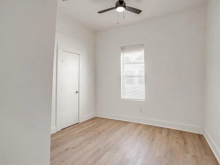 712 W Butler St — Photo 19
