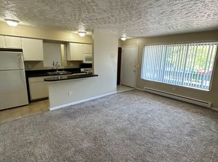 6080 Marsh Rd #D-10, Haslett, MI 48840