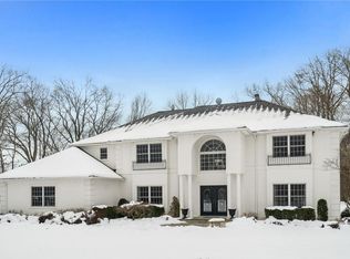 18 Hilltop Rd, Katonah, NY 10536