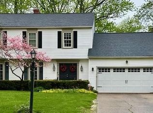 217 Sunset Dr, Hudson, OH 44236