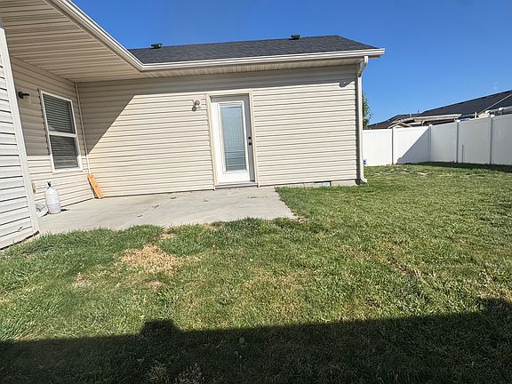 5th image of 1021 N College Rd W #1