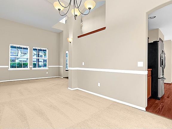 3rd image of 5622 Hillpointe Cir