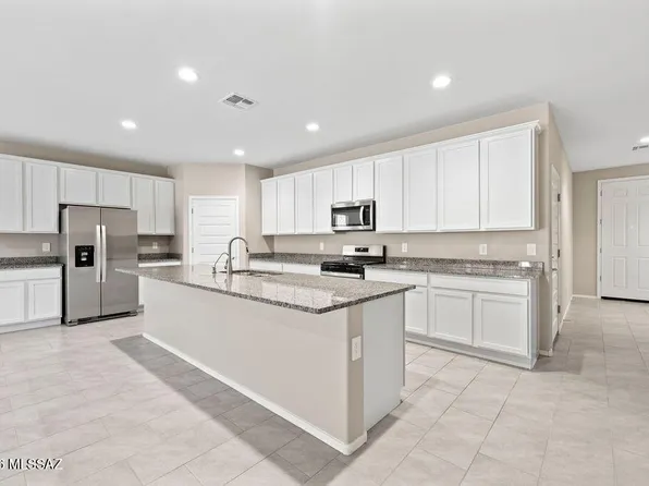 10188 N Desert Tea Dr, Marana, AZ 85653
