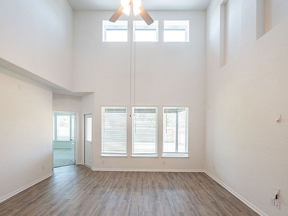 2nd image of 1053 Blue Oak Blvd