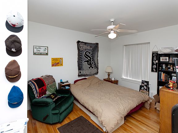 2nd image of 3533 N Southport Ave #42/1E