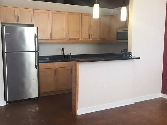 5th image of 301 N Dunlop St #430