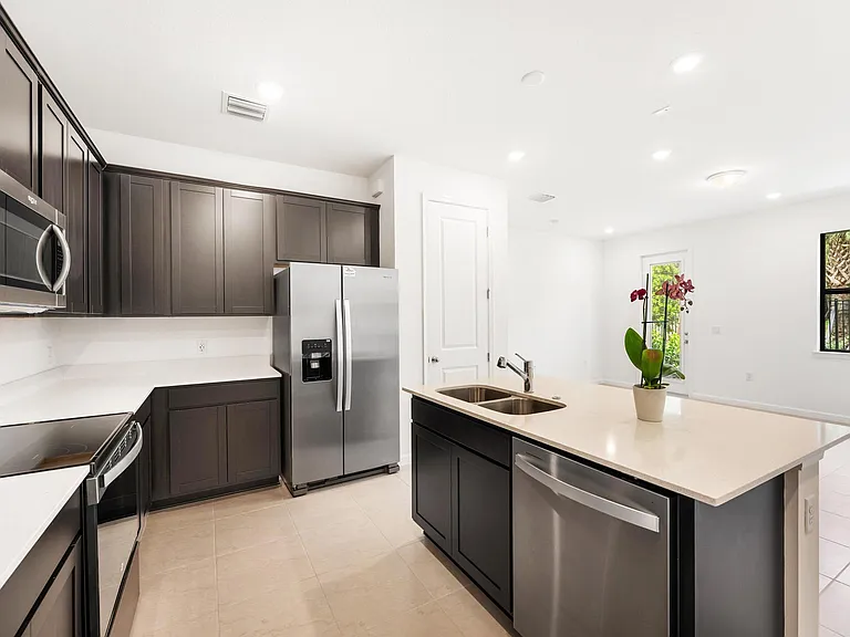 4315 Efendi Dr — Photo 11
