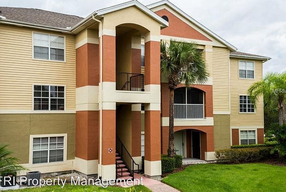 1st image of 1920 Summer Club Dr APT 304