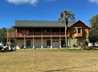 18430 Creek Dr, Fort Myers, FL 33908